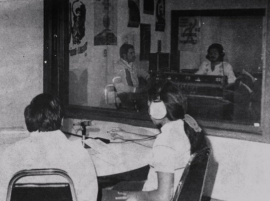 Cabina de locución y operación de Radio Mezquital
