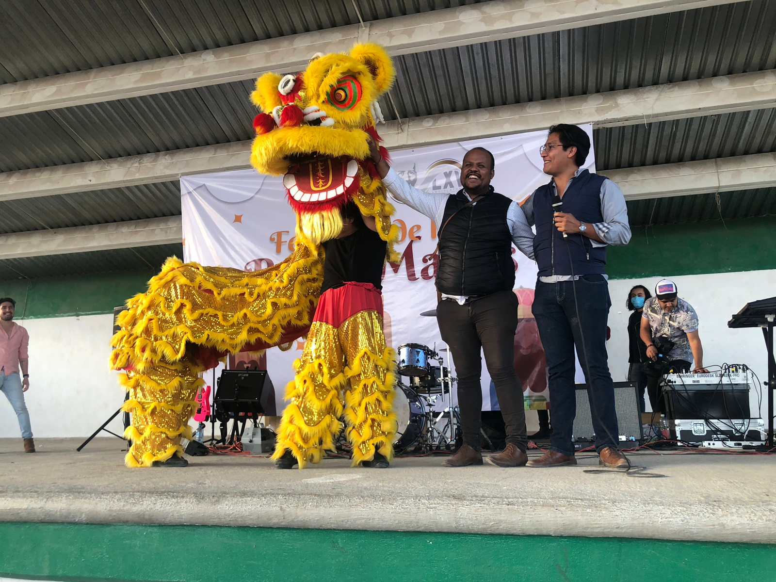 León Chino Fundación Anfíaro Albor de México, Ángel Tenorio, Abraham Bautista