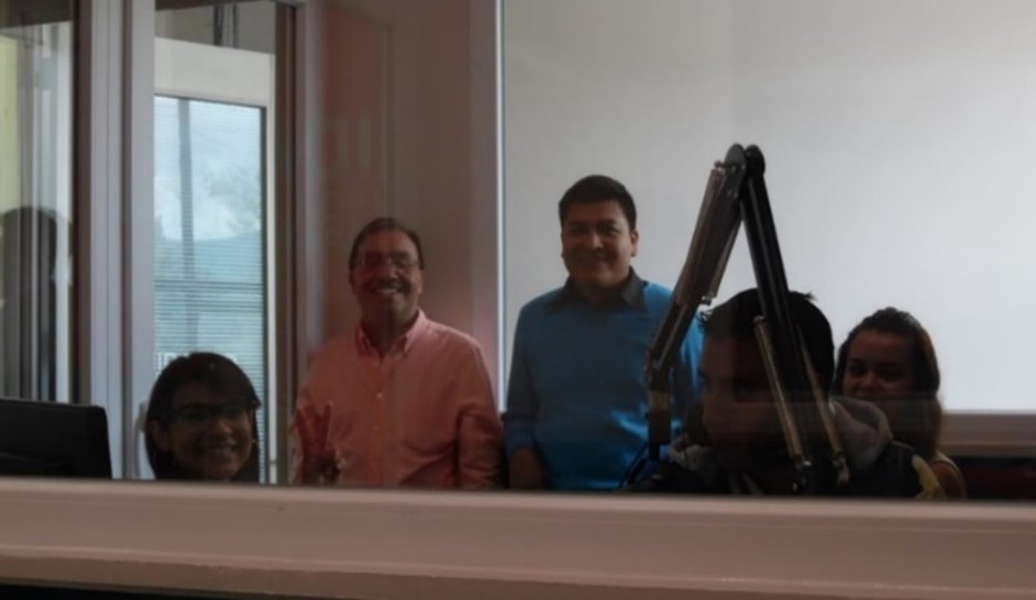 Primeros integrantes de XHAPU-FM 106.9