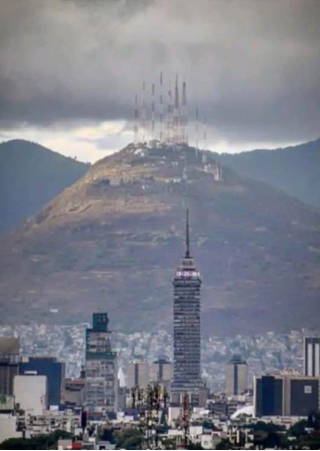 Torres de Televisión y Radio en el cerro del Chiquihuite Estado de México